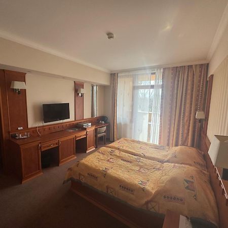 Csipke Hotel Kiskunhalas Luaran gambar