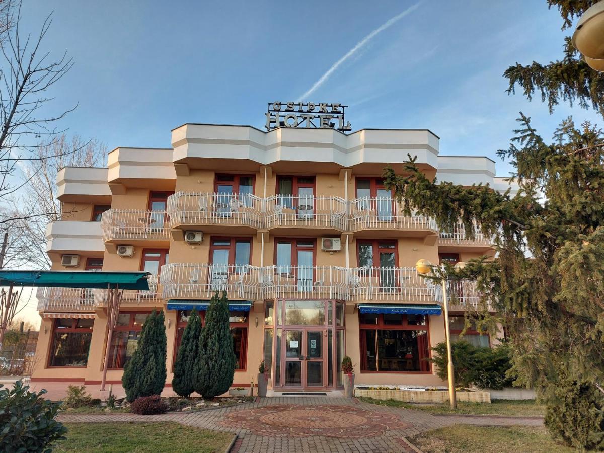 Csipke Hotel Kiskunhalas Luaran gambar