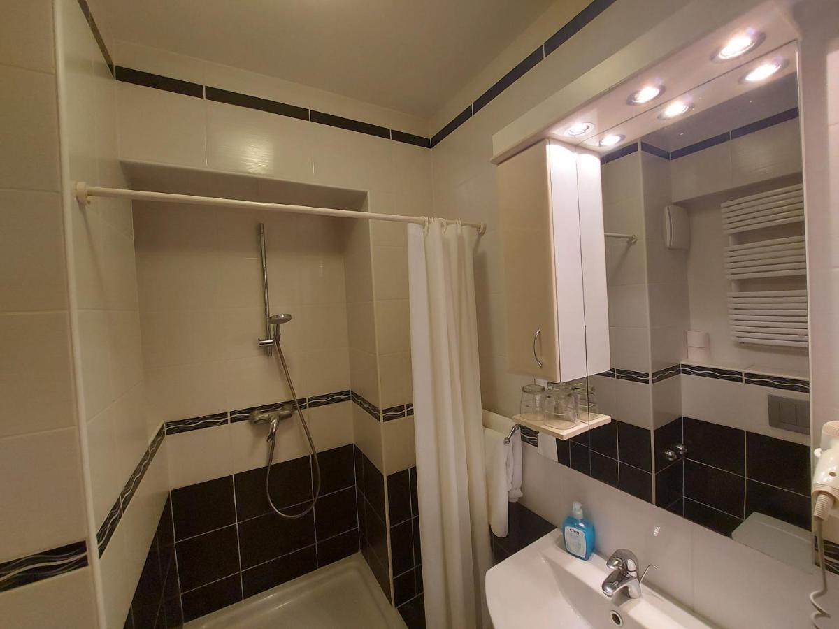 Csipke Hotel Kiskunhalas Luaran gambar