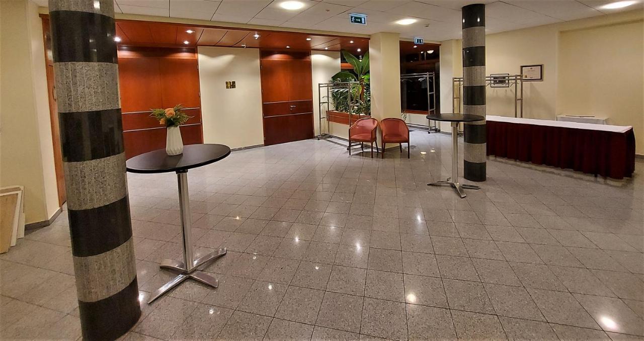 Csipke Hotel Kiskunhalas Luaran gambar