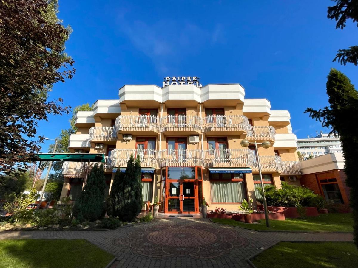 Csipke Hotel Kiskunhalas Luaran gambar